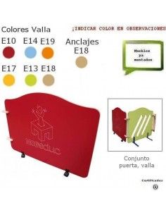 puerta valla para guarderías MOBEDUC en acabado haya
