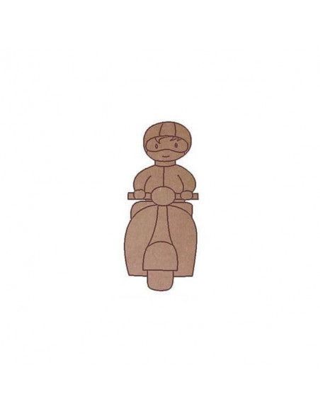Figura de madera niño en moto Dayka para manualidades
