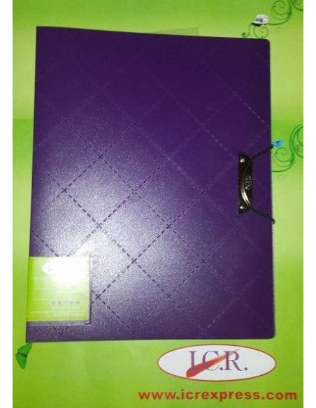 CARPETA CON 40 FUNDAS CON BROCHE METALICO Y DISEÑO EN ROMBOS DE COLOR PURPURA