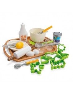 SET DE JUGUETE PARA HACER UN BIZCOCHO REALIZADO EN PLÁSTICO DE LA MARCA ANDREU TOYS. 24 PIEZAS.