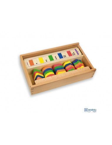 JUEGO DE MANIPULACIÓN REALIZADO EN MADERA DE LA MARCA ANDREU TOYS.CONTIENE 12 PLANTILLAS Y 25 PIEZAS