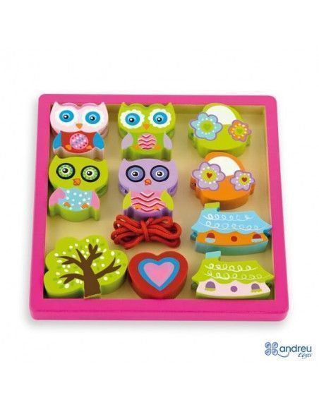 JUEGO PARA ENHEBRAR BUHOS REALIZADOS EN MADERA DE LA MARCA DE ANDREU TOYS. CONTIENE 12 PIEZAS