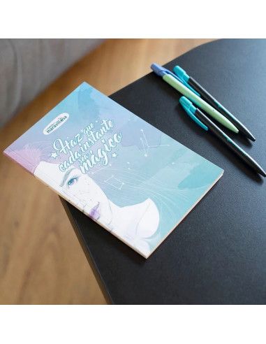 ESLOGAN EN LIBRETA A5 SENCILLA ` HAZ QUE CADA INSTANTE SEA MAGICO´