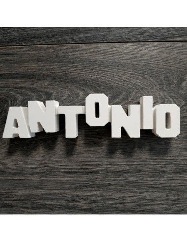 Letrero de madera de nombre antonio...