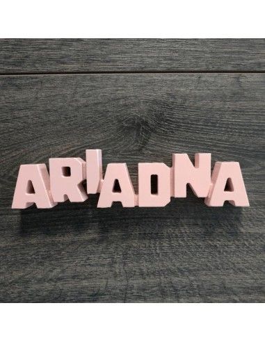 Letrero de madera con nombre ariadna...