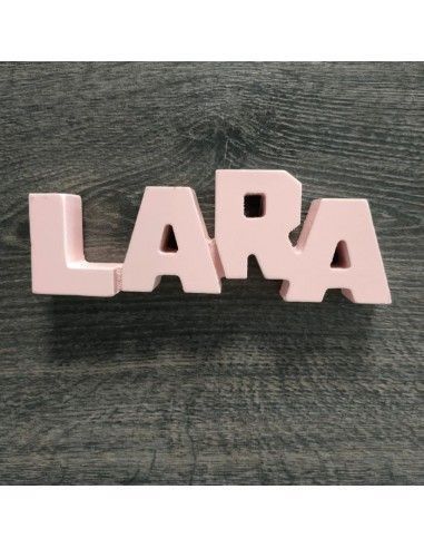 Letrero de madera mdf de nombre lara...