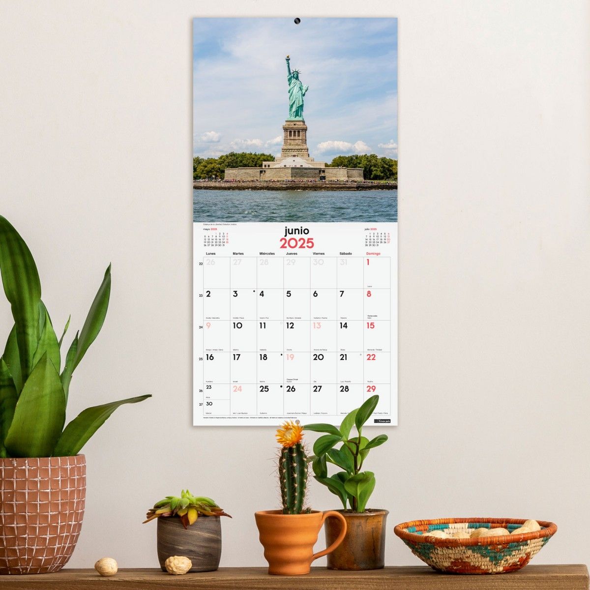 CALENDARIO DE PARED 30X30 AÑO 2025 MARAVILLAS DEL MUNDO