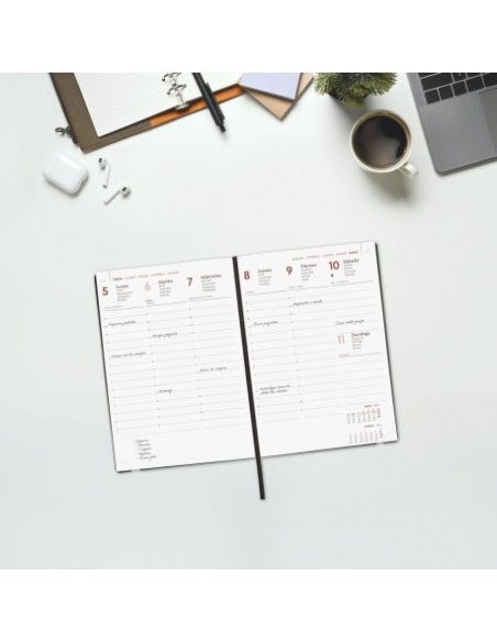 Detalle goma elástica y cinta punto Agenda Dynamic Mara Finocam