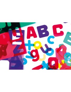 Letras traslúcidas mayúsculas Henbea para mesa de luz